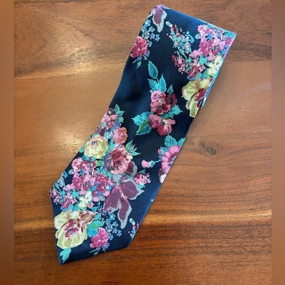 Henri Christian Tie